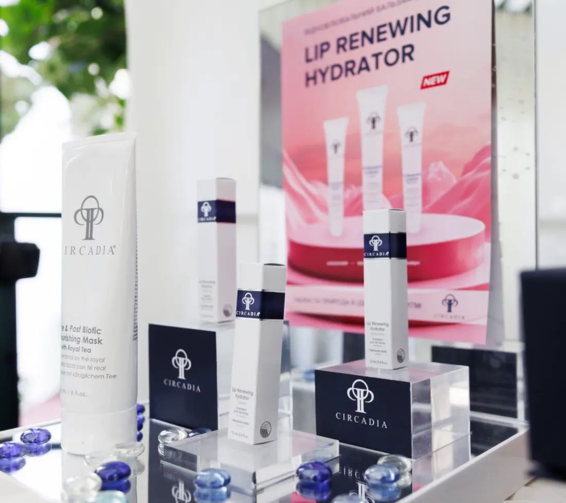 Lip Renewing Hydrator, Pre & Post Biotic Nourishing Mask with Royal Tea, Circa-Shield SPF 30